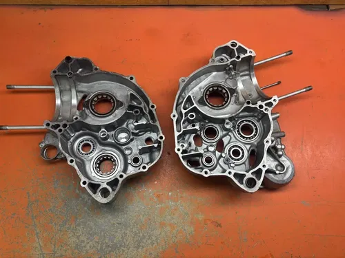 2017 KTM 350 EXC-F Engine Case Set  FE350 FE 250 79230100144 EXCF 2018 2019