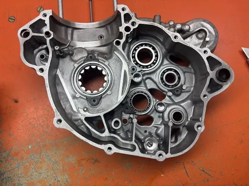 2017 KTM 350 EXC-F Engine Case Set  FE350 FE 250 79230100144 EXCF 2018 2019