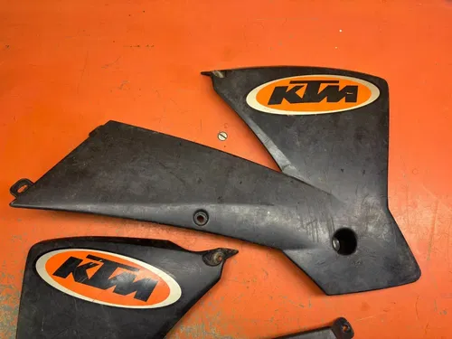 Black Radiator Shrouds 2003 450 EXC * 2 & 4 Stroke KTM * 2003-2007