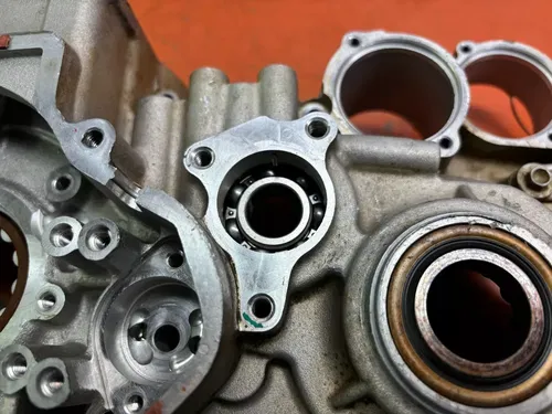 2003 KTM 525 EXC LEFT Engine case 2000-2003