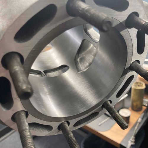 CR500 1985 1986 Cylinder W/Piston Kit