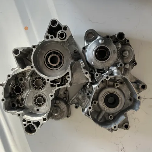 2006 Yz125 Engine Cases