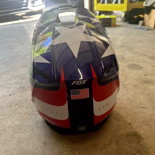 Fox V1 Helmet