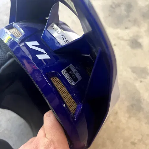 Fox V1 Helmet