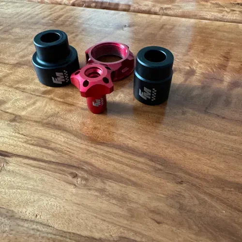 CRF 110F Bling Kit (Wheel spacers/FasterMinis Rod Adjuster & Stem Nut)