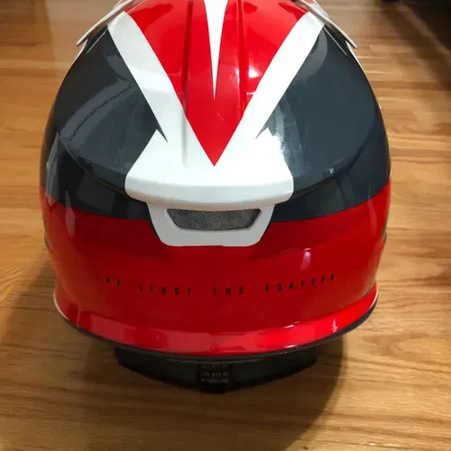 THOR Sector Fader Helmet Red/Black Size Medium