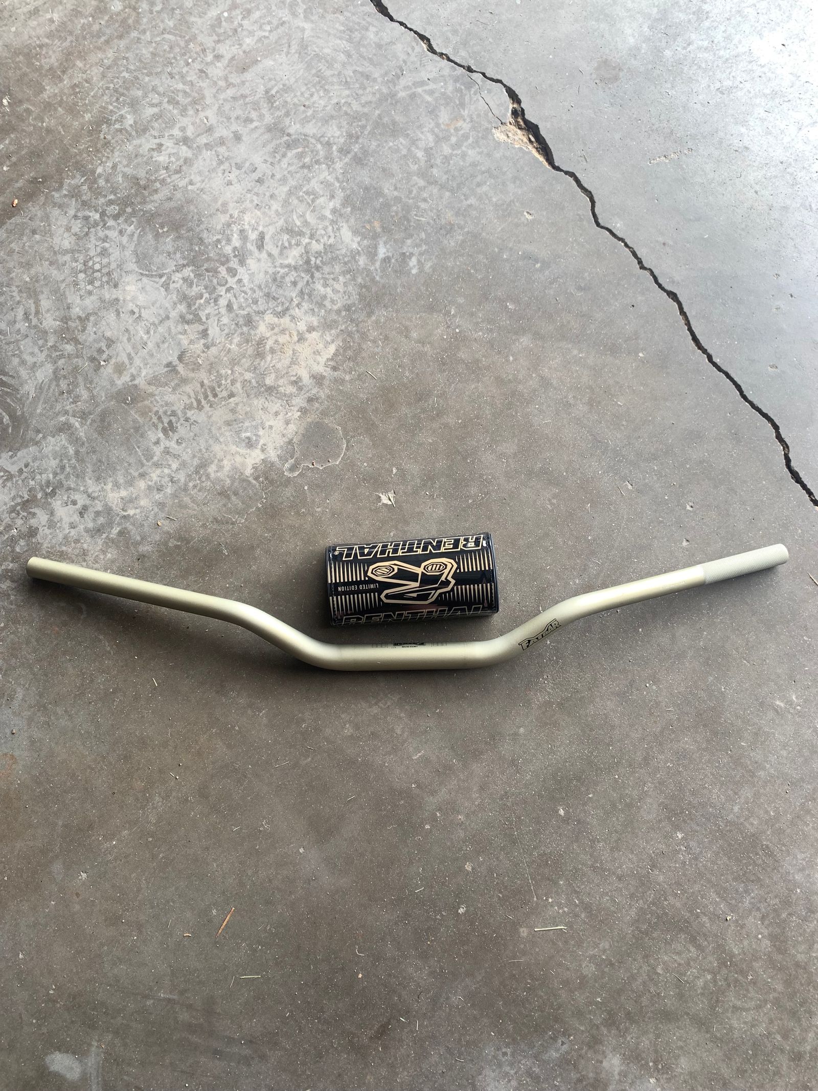 Renthal flat track hot sale bars
