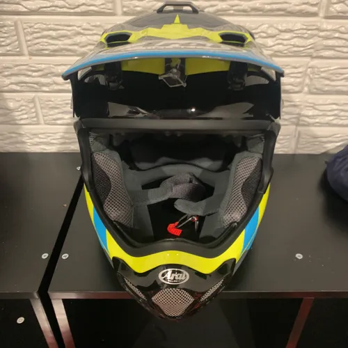 Arai Helmets - Size L