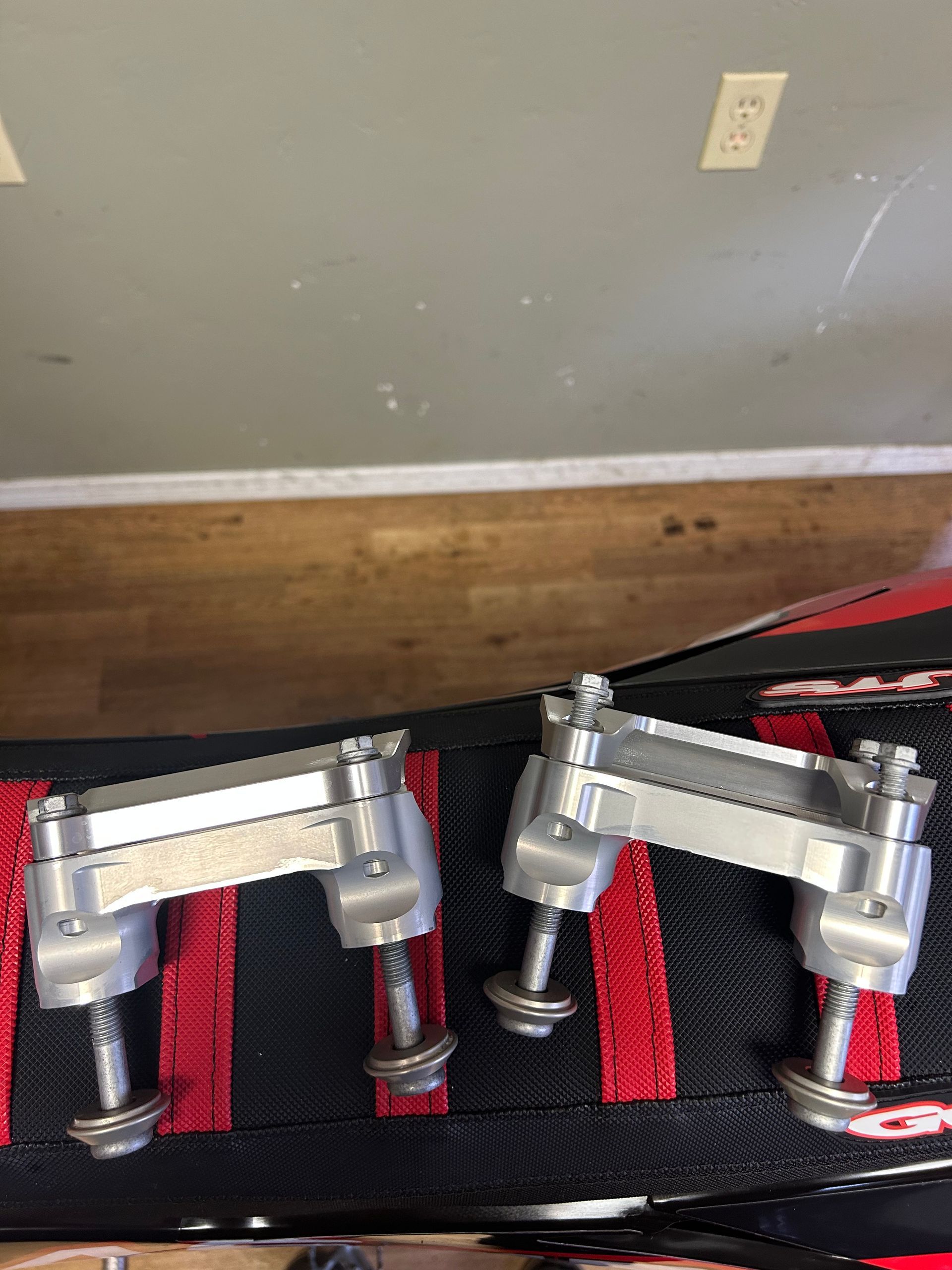 Oem Ktm/husky/gg bar mounts 