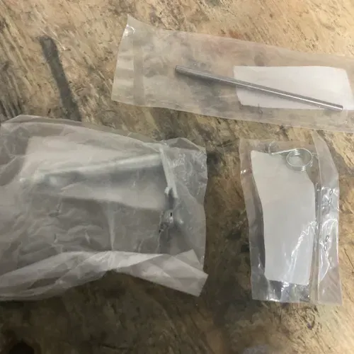 Yz85 Clutch Pushrod, actuator, and spring