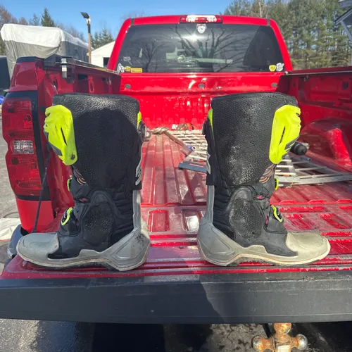 Limited Edition Tech 10s 