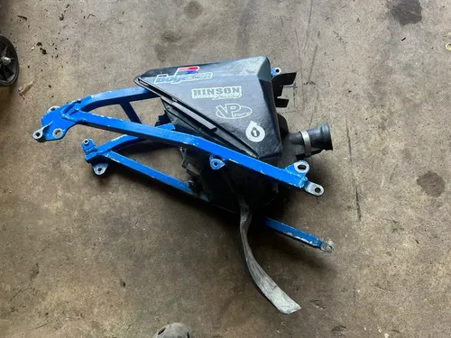2003-2005 Yz250f Subframe And Air box