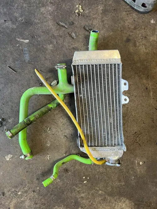 Kawasaki KX250F KX250 KX 250 2011 11 right radiator cooling unit cap