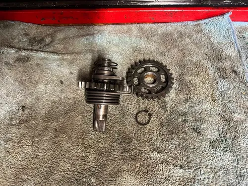 2001 SUZUKI RM125 OEM KICKSTART KICK START SHAFT W IDLER GEAR 26211-27C02