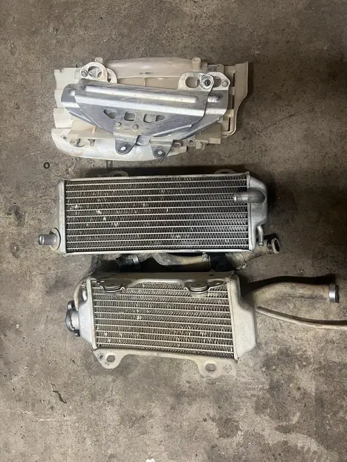 2012 08-17 RMZ250 RMZ 250 Radiator Left Radiator  Coolant