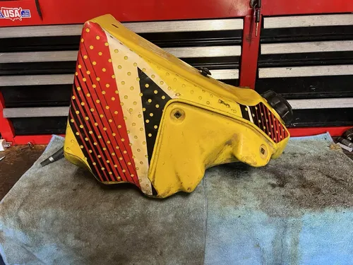2001-2006 Suzuki RM125 RM250 OEM Gas Fuel Tank RM 125 250 01 02 03 04 05 06
