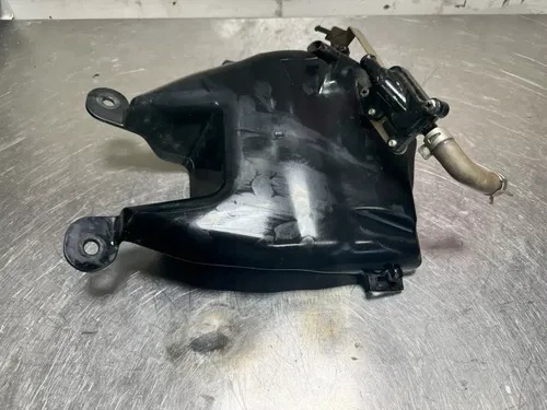 2020 Yamaha YFZ450R YFZ 450R OEM Fuel Gas Tank Tray Damper Plate fits 2014-2024