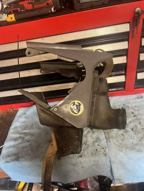 96-97 1997 KX125 KX 125 OEM Air Cleaner Airbox Box Connecting Tube Intake Holder
