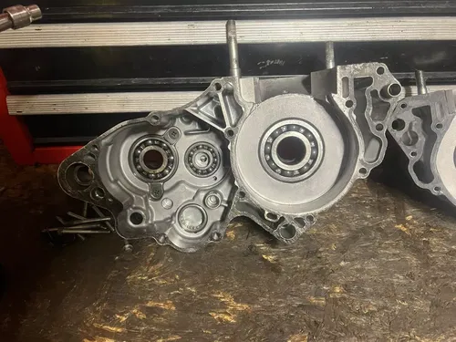 Suzuki Rm250 RM 01 2001 Engine Cases Left Right CrankCase