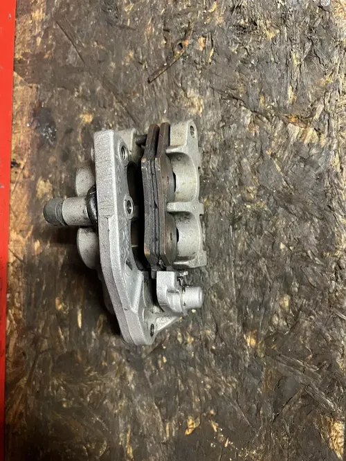2002 - 2005 Yamaha Yz250f Oem Front Brake Calipers