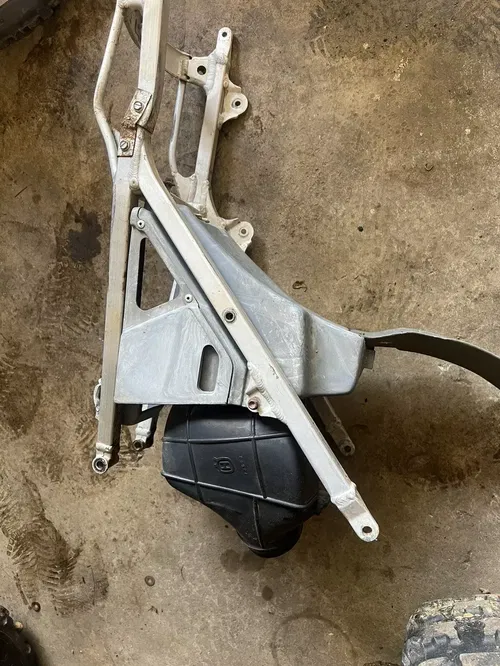 FRAME SUB SUBFRAME HUSQVARNA WR 125 2T 1995 1996 1997 1998 Airbox