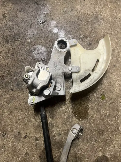 CRF250R REAR BRAKE CALIPER NISIN GENUINE OEM HONDA CRF 250 R (2004-2009)