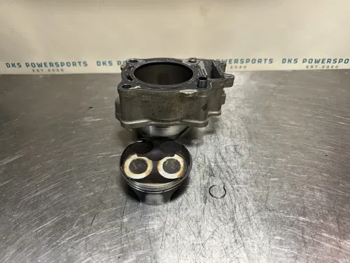 2017 10-17 CRF250R OEM TOP END CYLINDER BAREL PISTON JUG MOTOR 12100-KRN-A60