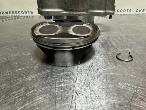 2017 10-17 CRF250R OEM TOP END CYLINDER BAREL PISTON JUG MOTOR 12100-KRN-A60