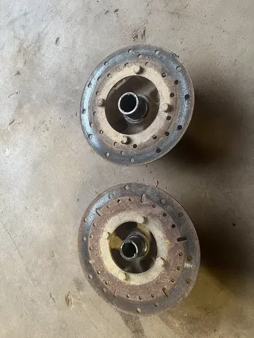 2014 Polaris Sportsman 570 ATV Used OEM Front Wheel Axle Hub