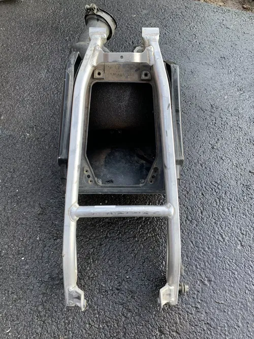 2001 Yamaha Yz 250f Subframe Yz250f 2000-2001 Yz 426f Yz426f Rear Frame