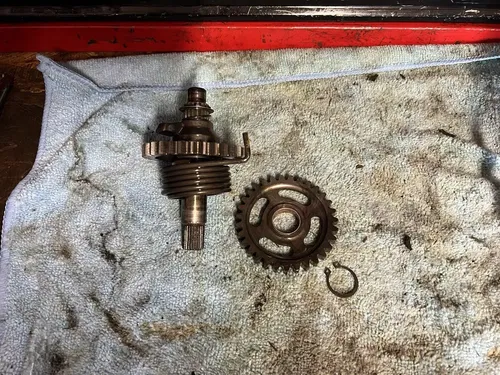 92-98 1997 KX125 KX 125 OEM Kickstarter Mechanism Kickstart Axle Gear Spindle