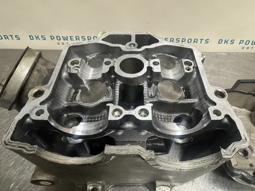 2016 Yamaha YZ450F Motor Engine Cylinder Head with Valves OEM 1SL-11102-00-00