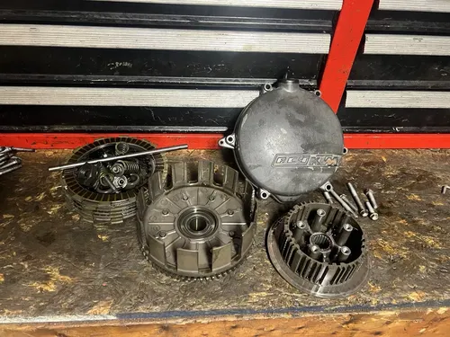 2008 KTM 250 SXF CLUTCH BASKET INNER HUB BOSS PRESSURE PLATE DISCS KIT