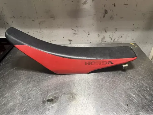 2008 05-08 CRF450R CRF450 OEM Main Seat Saddle Pillion Foam Base Cover Mounts