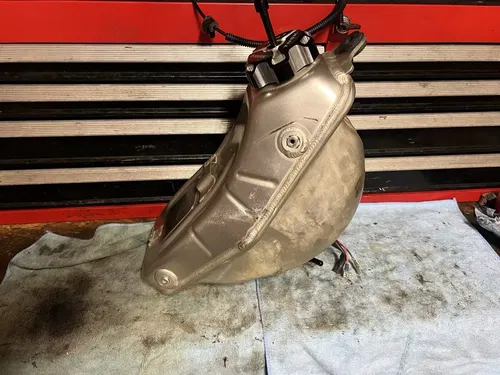 10-13 SUZUKI RMZ 250 RMZ250 GAS TANK OEM FUEL TANK *FUEL PUMP* 44110-49H10 13