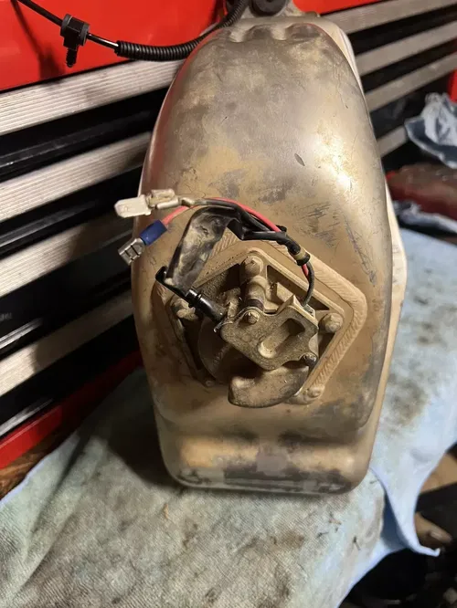 10-13 SUZUKI RMZ 250 RMZ250 GAS TANK OEM FUEL TANK *FUEL PUMP* 44110-49H10 13