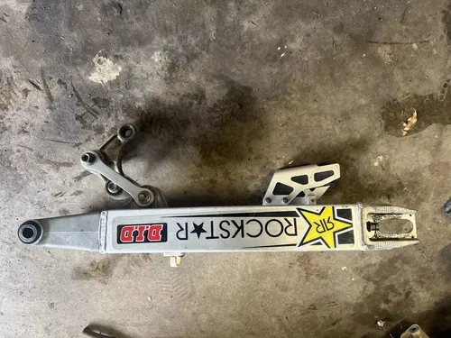 96-06 SUZUKI RM125 RM250 RM250Z OEM REAR ARM SWINGARM SWING ARM SUSPENSION