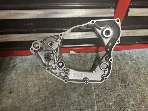 2009-2014 KAWASAKI KX250F INNER CLUTCH COVER 14032-0136 GREAT CONDITION