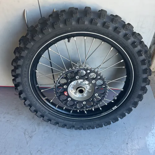 D.I.D Dirt Star Crf Wheels 