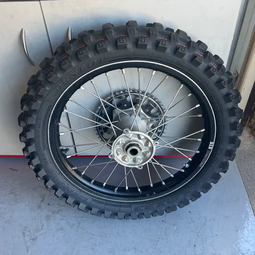 D.I.D Dirt Star Crf Wheels 