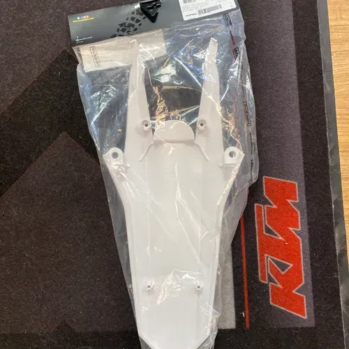 New Acerbis Husqavarna FC250/450 Rear Fender