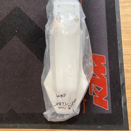 New Oem Husqavarna 65cc Front Fender 