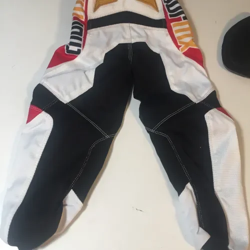 Motocross Pants Thor Youth Size 18 Waist 3-t Fast  Shipping
Kids Stacyc 
