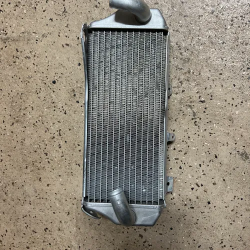 Honda crf450  radiator 