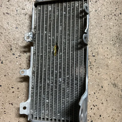 Honda crf450  radiator 