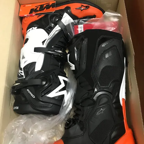 Alpinestar Tech 10 Brand New 