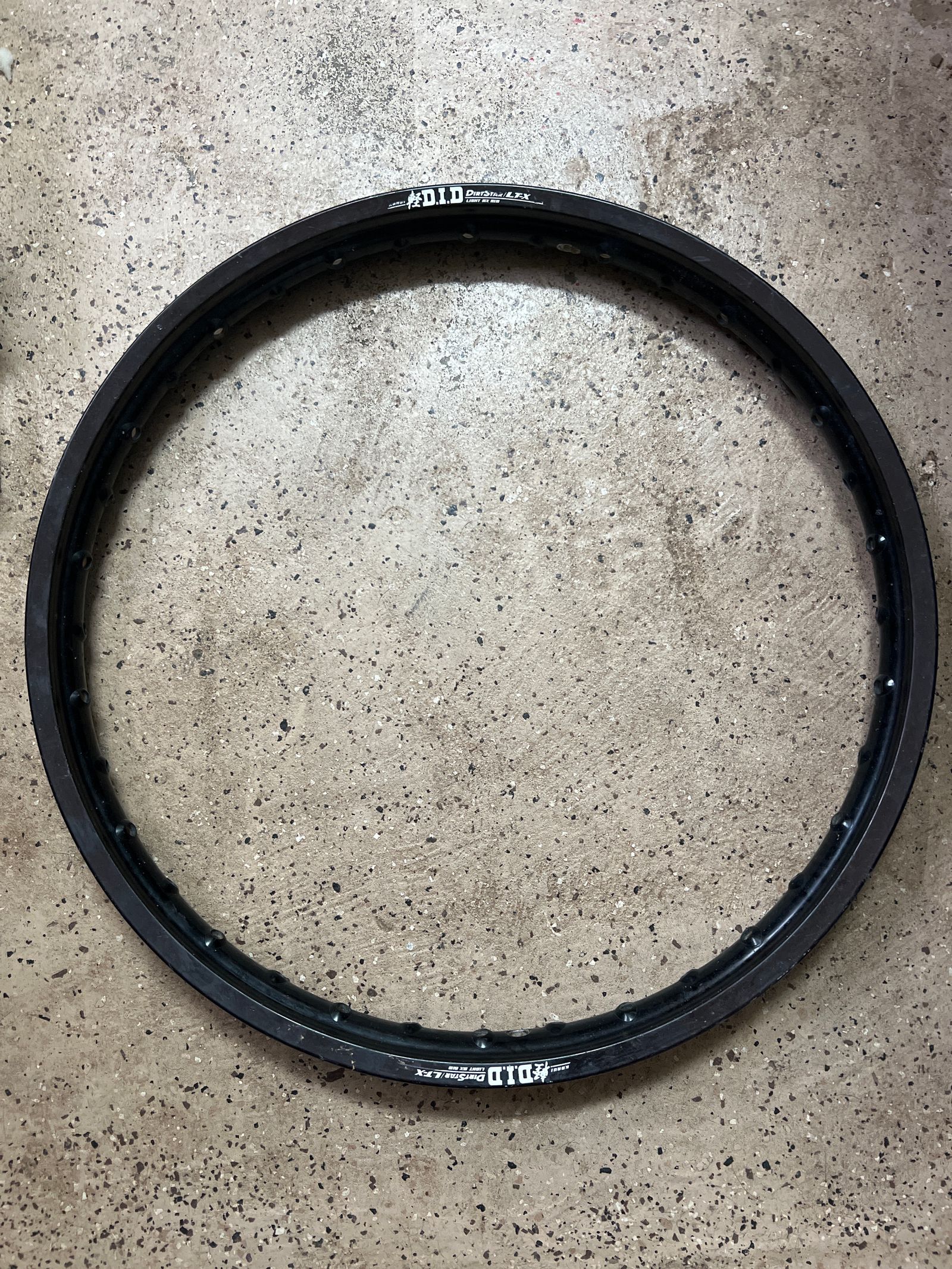 Original DirtStar 19x1.85 – DIDChain