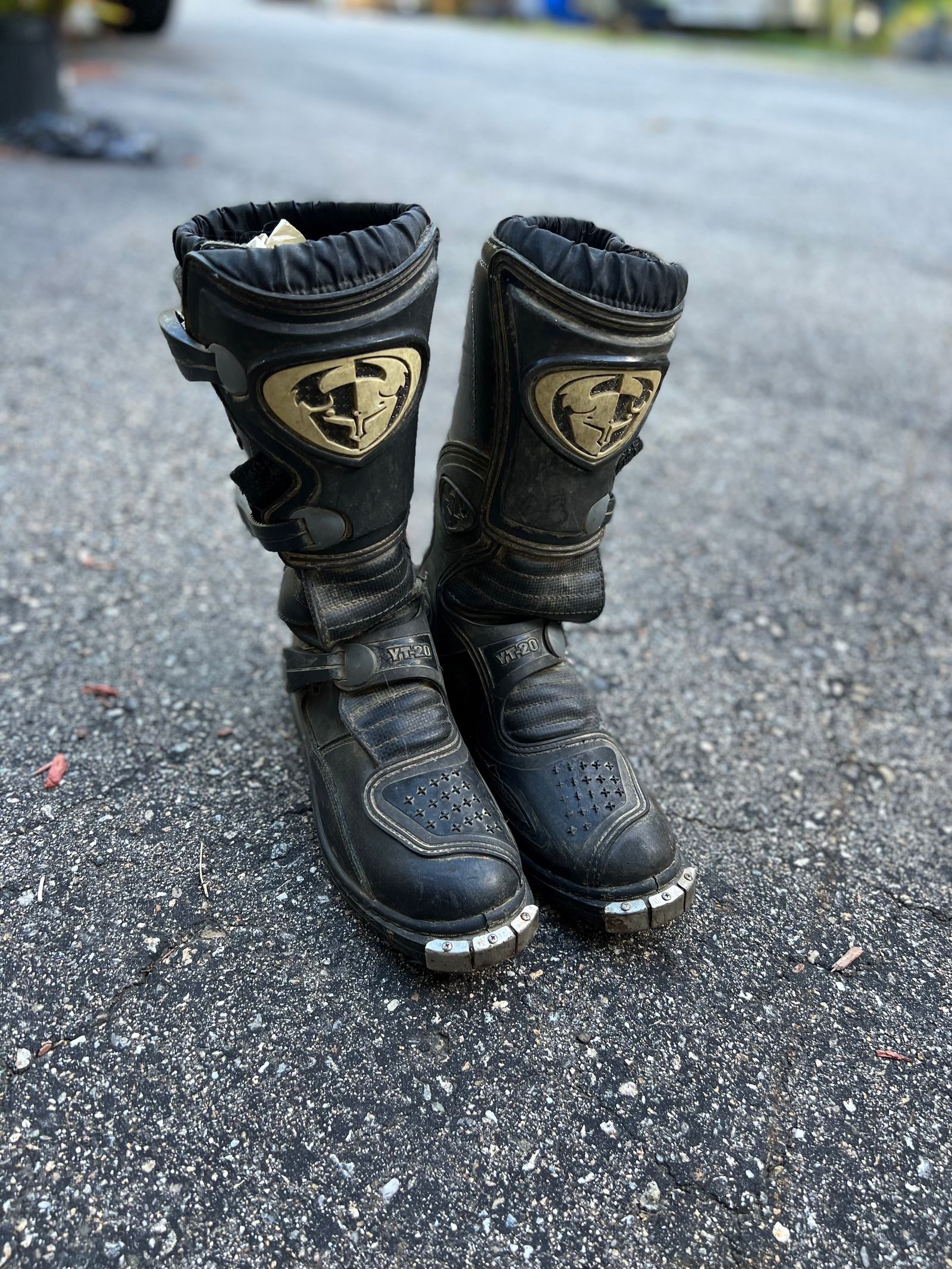 Youth Thor Boots Size 6