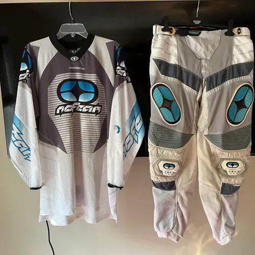 No fear riding gear store