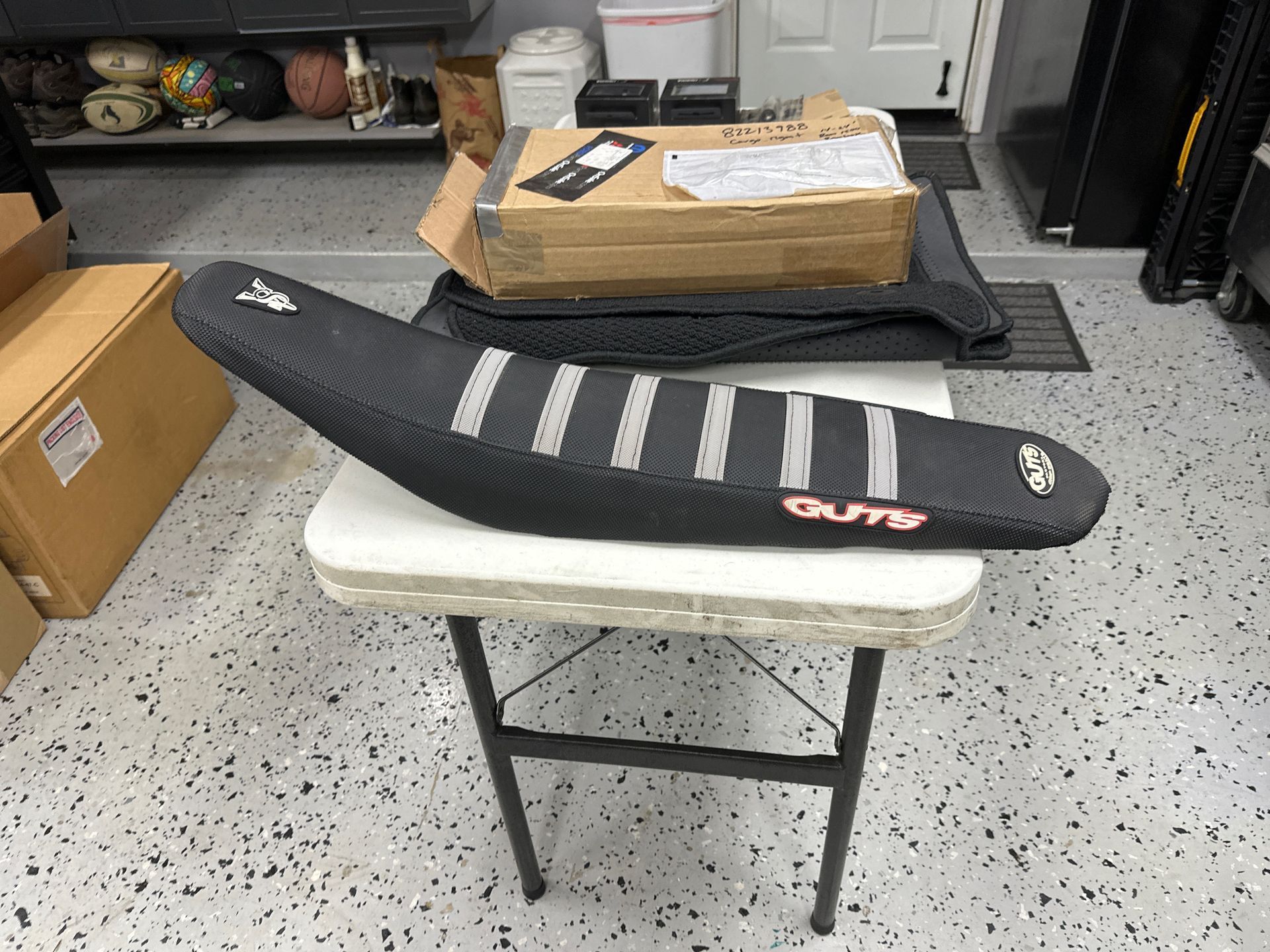 Ktm Guts Complete Seat